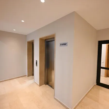 Smit, Kalman Complex Apartment